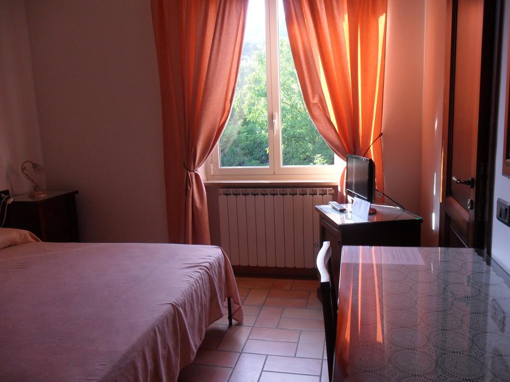 Вілла Agriturismo Poponi Тоді Номер фото