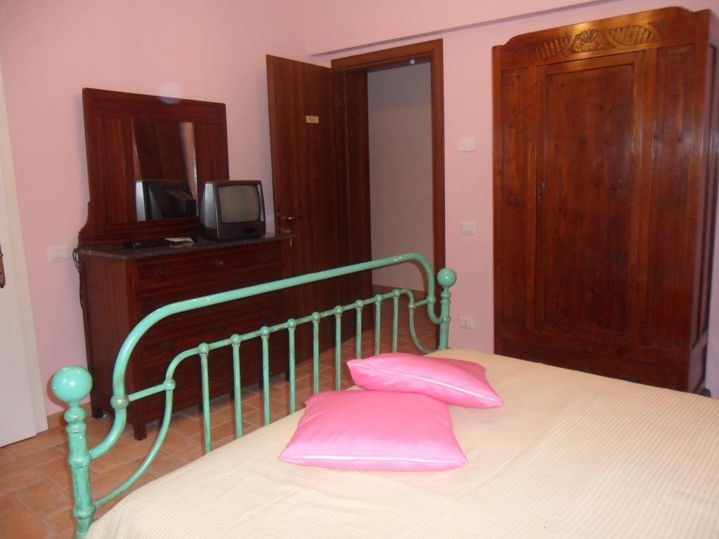 Вілла Agriturismo Poponi Тоді Номер фото
