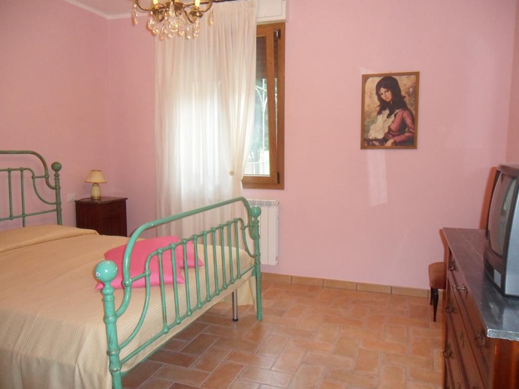 Вілла Agriturismo Poponi Тоді Номер фото