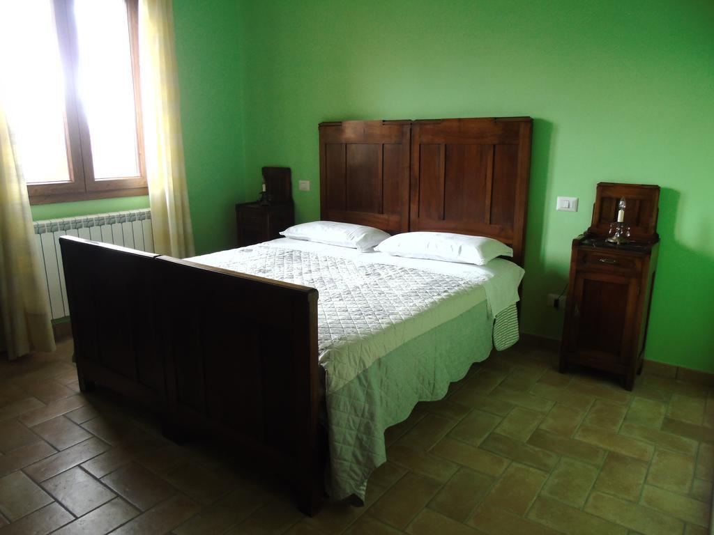 Вілла Agriturismo Poponi Тоді Номер фото