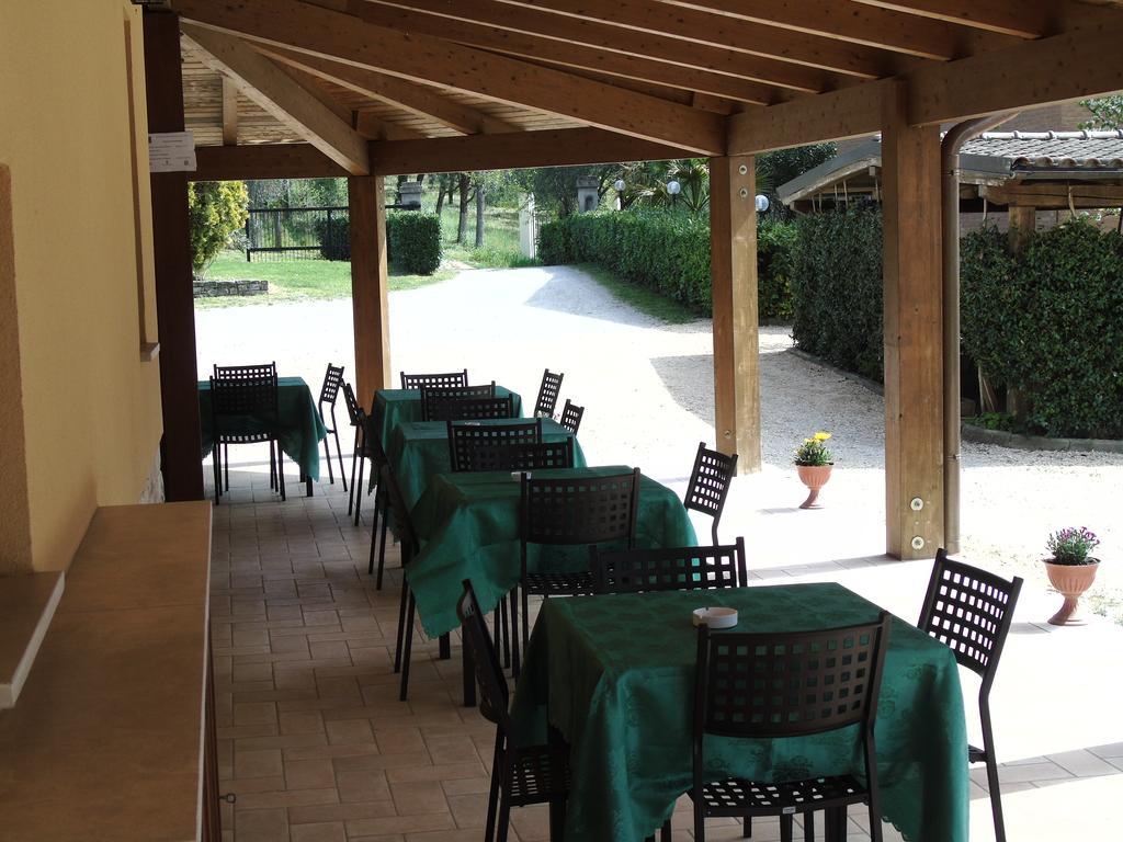 Вілла Agriturismo Poponi Тоді Екстер'єр фото